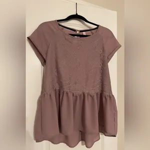Xhilaration Mauve Lace Blouse Size M thumbnail 3