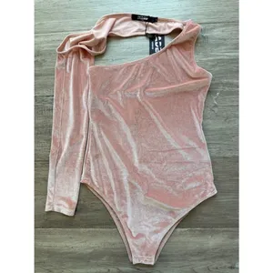 NWT Jaded London Blush Velvet One-Shoulder Bodysuit thumbnail 2