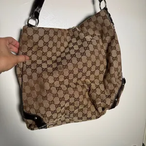 Gucci Brown GG Canvas Shoulder Bag-READ thumbnail 12