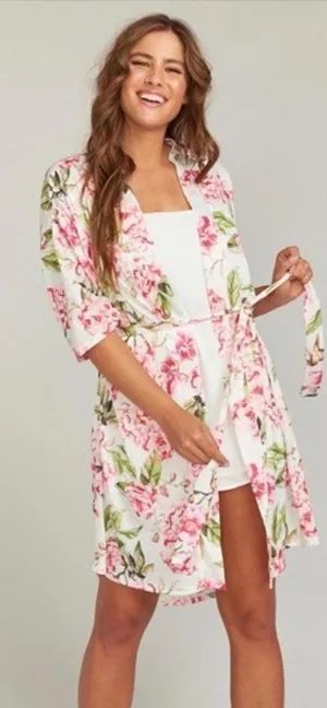 Show Me Your MuMu Garden Of Blooms White Pink Floral Bride Robe OS Girly Boho thumbnail 1