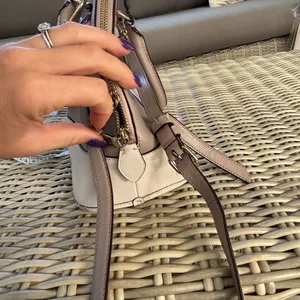 Coach‎ Cora Domed Satchel thumbnail 13