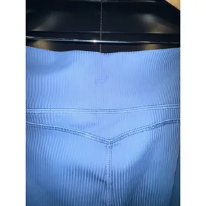 Women's Fabletics Pants Size 3X Blue in thumbnail 5