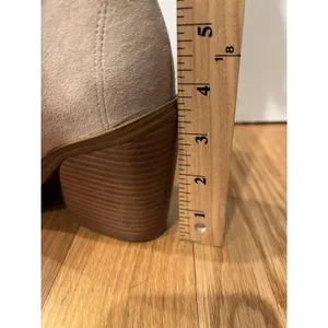 Vince Camuto Boots Womens Size 9 Beige Suede Ankle Block Heel Booties VC-GRENDAN thumbnail 11