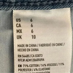 American Eagle 360 Super Stretch Bluet High Rise Short Womens Jeans SZ 6 thumbnail 3