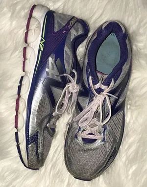New Balance 1080v5 Tennis Shoe‎ thumbnail 1