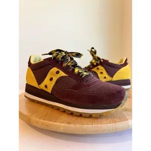 Saucony Jazz Maroon & Yellow Suede Leather Lace Up Sneakers Women's Size 8 thumbnail 12