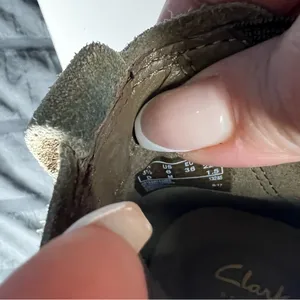 Clark’s Artisan Tan Maypearl‎ Daisy Ankle Booties thumbnail 8