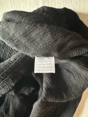 Bear Dance Strapless Ruffle Crop Top Black Size Large NWT thumbnail 7