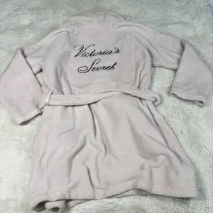 Victoria’s Secret Soft Pink Robe | Plush Cozy Robe | M/L thumbnail 2