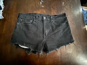 Levi’s Shorts thumbnail 1
