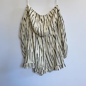 Wild Honey Womens Off Shoulder Romper Cream‎ Black Stripe Balloon Sleeve Medium thumbnail 3