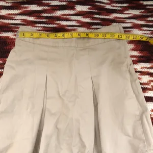 2000s Y2K Cherokee pleated beige khaki mini schoolgirl preppy academia skort skirt w/shorts coquette high rise gothic thumbnail 4