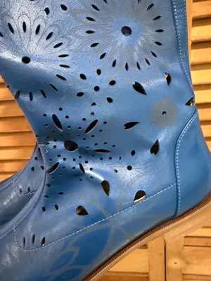 RARE Unbranded Blue Perforated Leather Summer Boots Boho Laser Cut Size 39 thumbnail 11