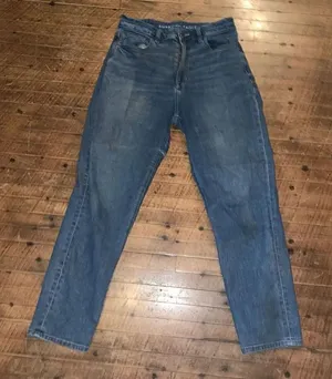 American Eagle distressed size 6 medium wash normcore jeans thumbnail 1