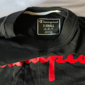 Champion Crop Top Sweater thumbnail 4