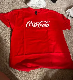 Red Coca-Cola T-Shirt thumbnail 1