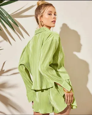 Vici Two Piece Green Satin Set thumbnail 4