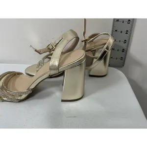 Womans NWOT Charle By Charles David Rheanna Strappy Sandals 8.5 M Gold Heel thumbnail 4