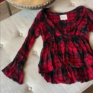Thread & Supply Red Black Plaid Peplum LS Blouse Size Small thumbnail 2
