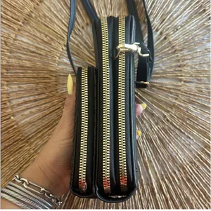 Black crossbody bag thumbnail 6