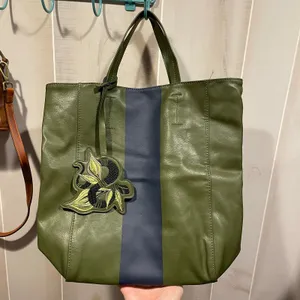 Cute olive stripe boujee Saks vegan leather shopper tote floral bag tag thumbnail 11