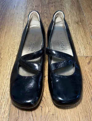 Josef Seibel Black Patent Leather Crisscross Mary Jane Wedge Shoes US 7.5 /EU 38 thumbnail 1