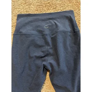 Beyond Yoga Nocturnal Navy Spacedye Walk & Talk High Waisted Capri Legging Large thumbnail 6