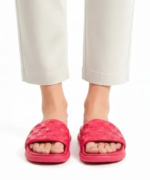 Michael Kors Rubin Red Finnie Slide Sandals, US7 thumbnail 1