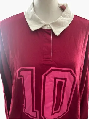 Plus-Size Burgundy Rugby Crop Sweatshirt with Pink '10' Graphic thumbnail 3