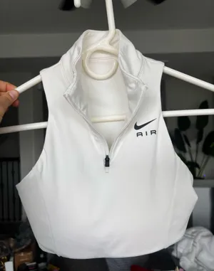 Nike Dri-Fit Training Top thumbnail 1