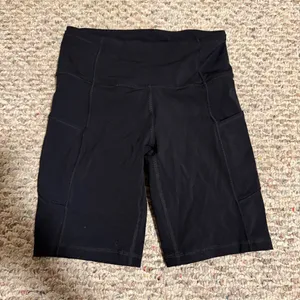 Lululemon Fast And Free Short 8" *Non-Reflective Black- Size 4 thumbnail 1