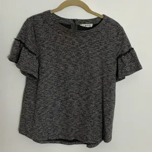 THML Grey flutter‎ sleeve top thumbnail 1