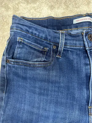 Levi's 724 High Rise Straight medium wash stretch denim jeans Size 28x30 thumbnail 3