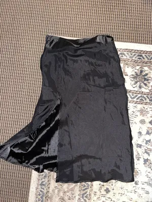 Princess Polly Nia Midi Skirt Black thumbnail 3