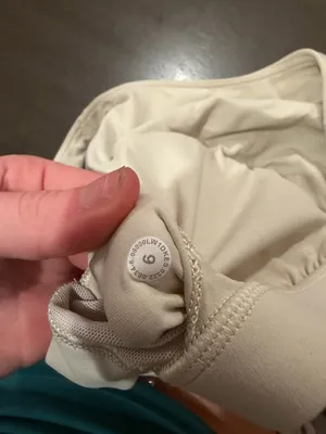 Lululemon Tank thumbnail 4