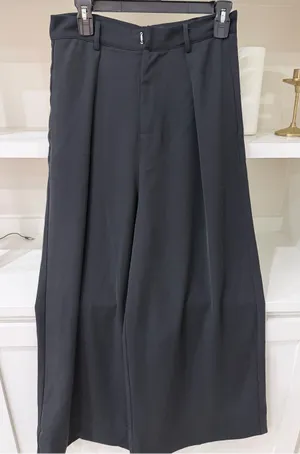 Women’s Black Wide thumbnail 1