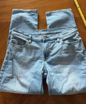 Old Navy Wow Boyfriend Jeans thumbnail 1