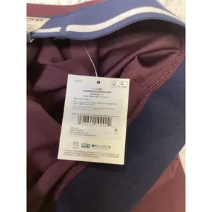 DSG Womens Compression Mid-Rise‎ Short Burgundy Navy 3 Inch Inseam Small NWT thumbnail 4