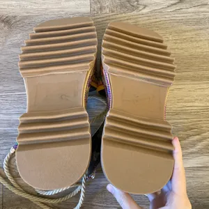 Beaded Banana Platform Sandal in Black Size 8 NWT thumbnail 12
