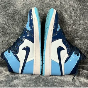 Nike Air Jordan 1 Retro High OG UNC Patent Blue Chill CD0461-401 Youth 6.5Y (Women 8) thumbnail 6