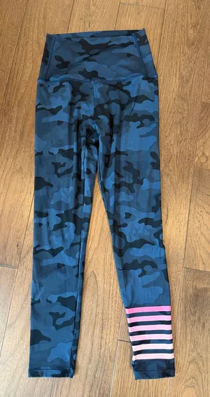 Addison Bay Blue Camo Leggings with Pink Stripe Ankle Size Medium - C11-670 thumbnail 1