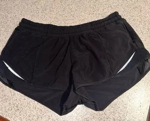 Lululemon shorts thumbnail 1