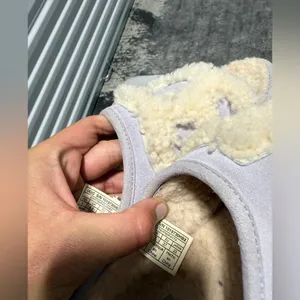 UGG Shearling SLIDE Sz 6 Lilac thumbnail 12