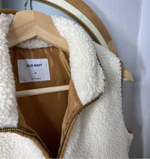 Old Navy cream Sherpa zip up vest thumbnail 3