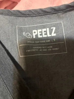 Peelz scrub top Gray thumbnail 2