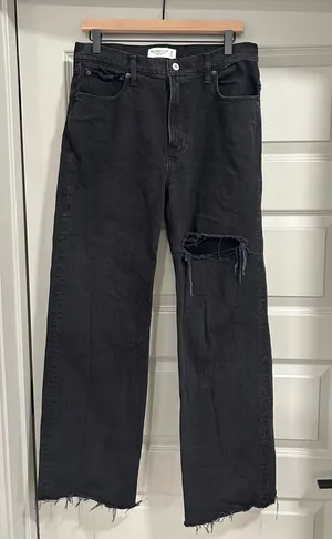 Abercrombie 90’s relaxed high rise jeans thumbnail 1