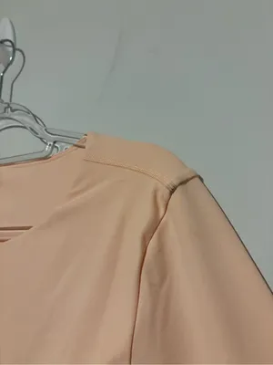 Double lined long‎ sleeve Active cutout crop top light pink size 12 thumbnail 5