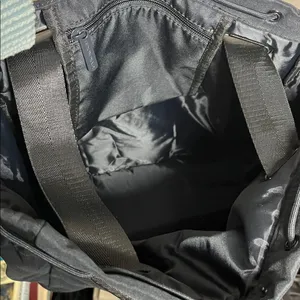 NWOT‎ Beyond Yoga Convertible Gym Bag Backpack Black thumbnail 4