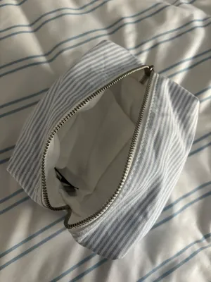 Brandy Melville Makeup Bag thumbnail 2
