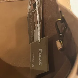 Madewell Leather Tote Bag in Tan - Classic Women's Everyday Bag NWT and Flaws thumbnail 10